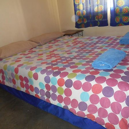 Victoria Falls Budget Hotel Екстер'єр фото