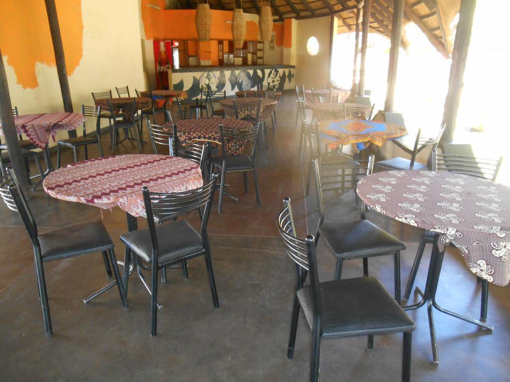 Victoria Falls Budget Hotel Екстер'єр фото