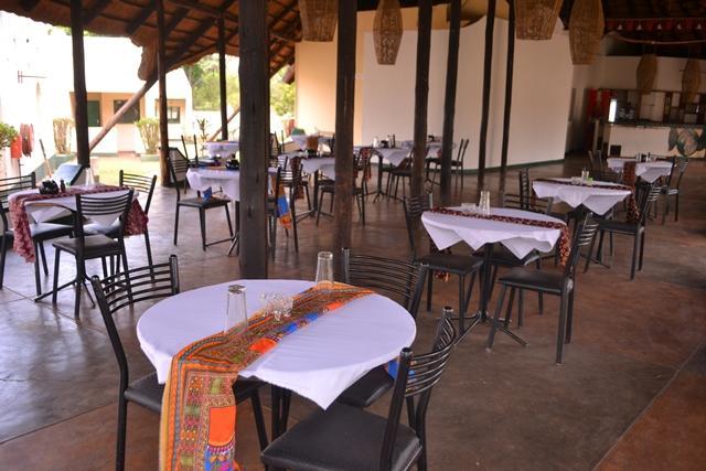 Victoria Falls Budget Hotel Екстер'єр фото